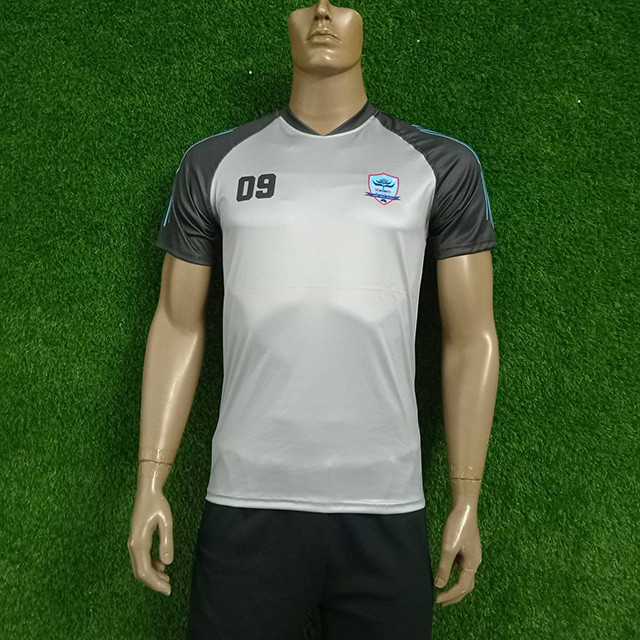 Custom Football Jersey – Club Badge with Name & Number